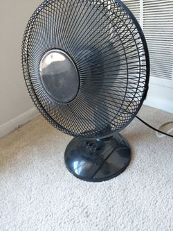 Fan good condition its still available NE Philly 19152 no messages after 8pm