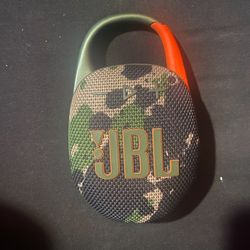 JBL Clip 5