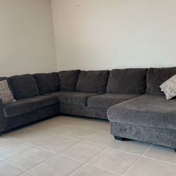 Soft 3pc Sectional Couch (Pickup Only)