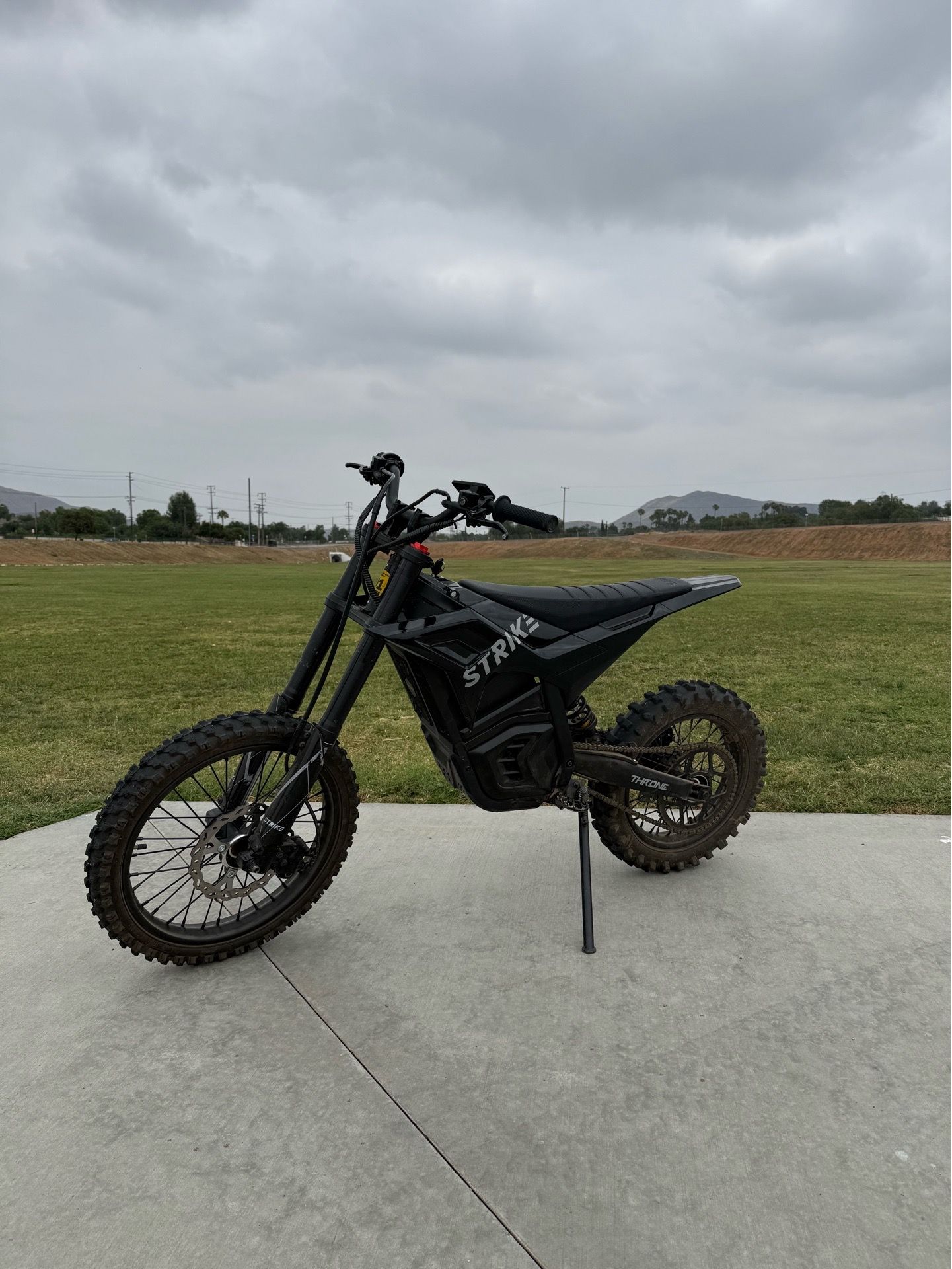 Electric dirt bike 64v 50mph