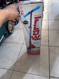 Madd Gear Flow 100 Kids Folding Kick Scooter