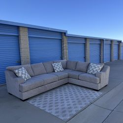 FREE DELIVERY - Modern Gray Sectional Sofa 