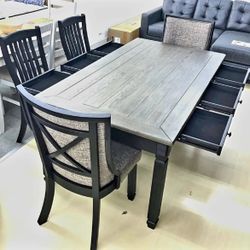 Tyler Creek Black/Gray Dining Table with 4 Chairs