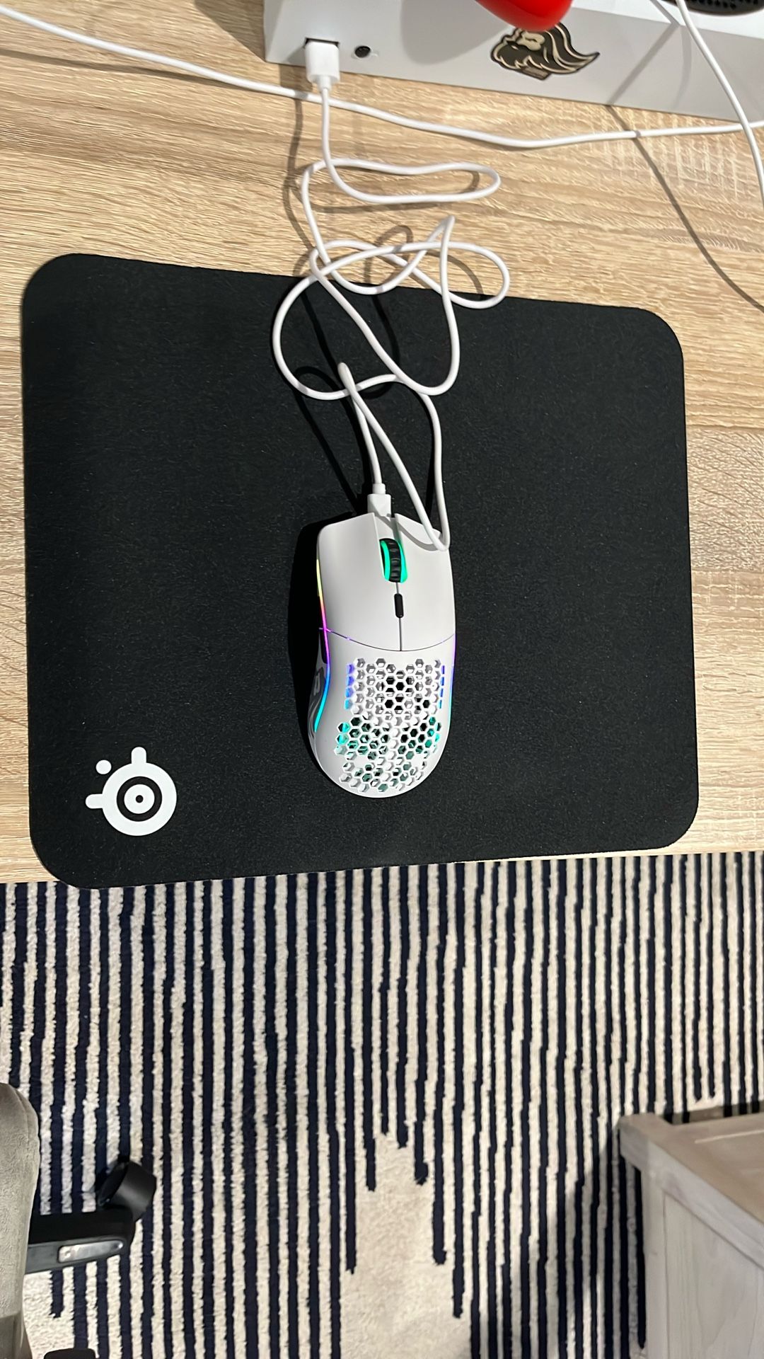 Glorious Model O Gaming Mouse/ Mousepad