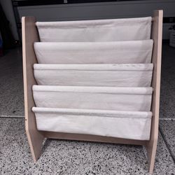 4-Tier Kids Display Bookshelf