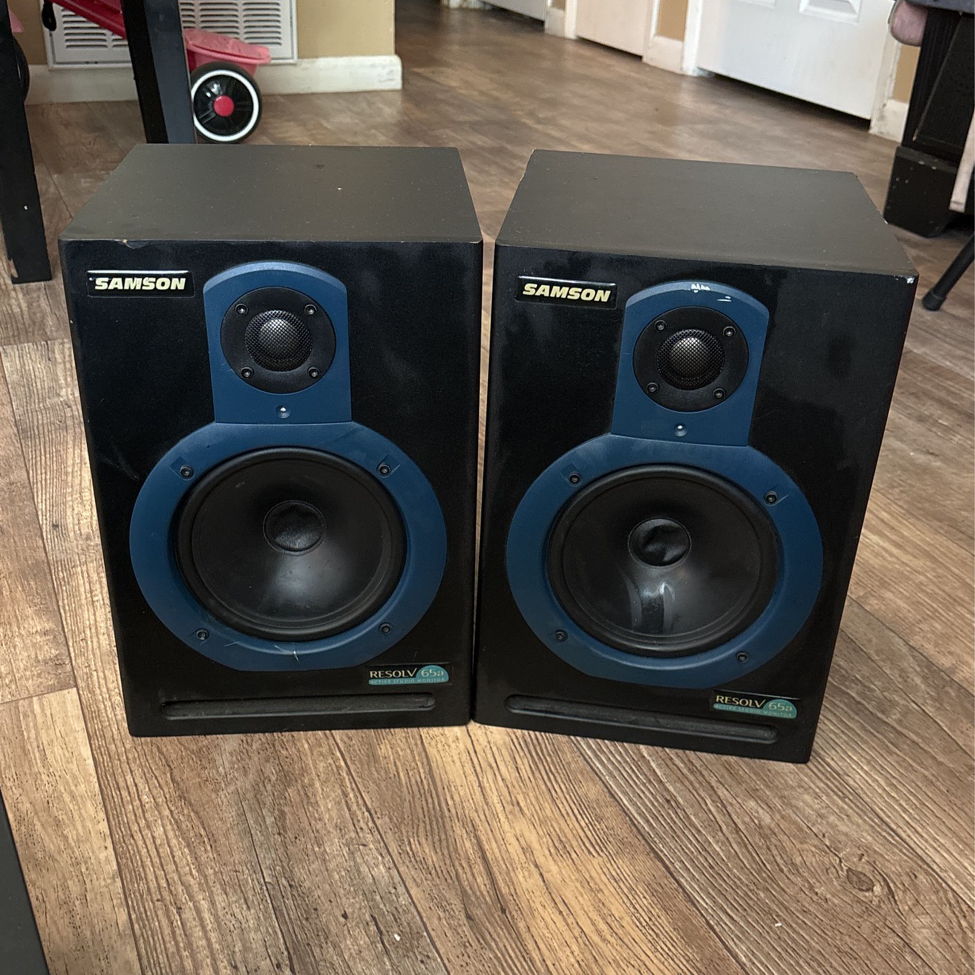 Speakers and reciever