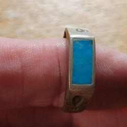 Vintage Sterling Silver And Turquoise Ring