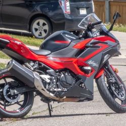 Kawasaki Ninja 400 – Red