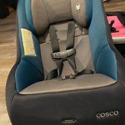 Cosco Car Seat Clean And Never Been In An Accident 