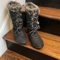 Columbia NWT Waterproof Breathable 7.5 Boots
