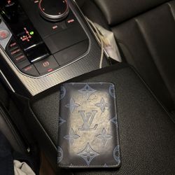 Louis Vuitton Men’s Wallet