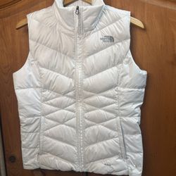 North Face White Vest- 550 Goose Down Fill Puffer