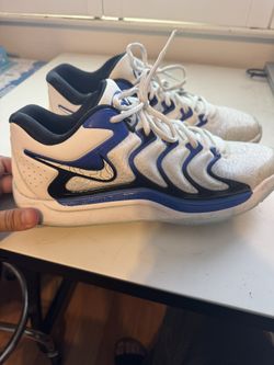 Nike (Kevin Durant) Size 10.5