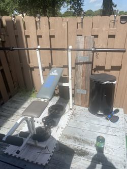 Weider 128 Weight Bench With Olympic Bar And Weights for Sale in Fort Lauderdale FL OfferUp