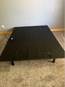Electric adjustable bedframe