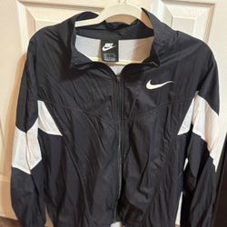 🖤 Nike Windbreaker Jacket – Women’s Size Small 💲$25