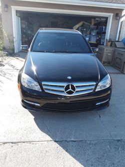 2011  C 350  AMG SPORT PACKAGE  LOADED
