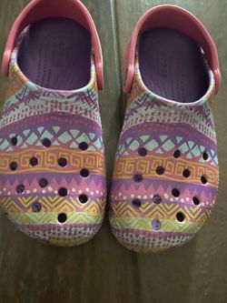 Girl Crocs Size 13