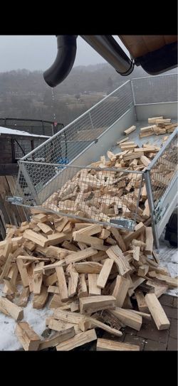 Split Firewood Logs Large Quantity