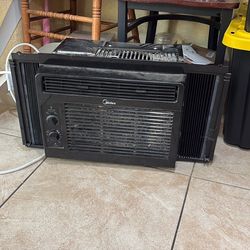 Window air conditioner