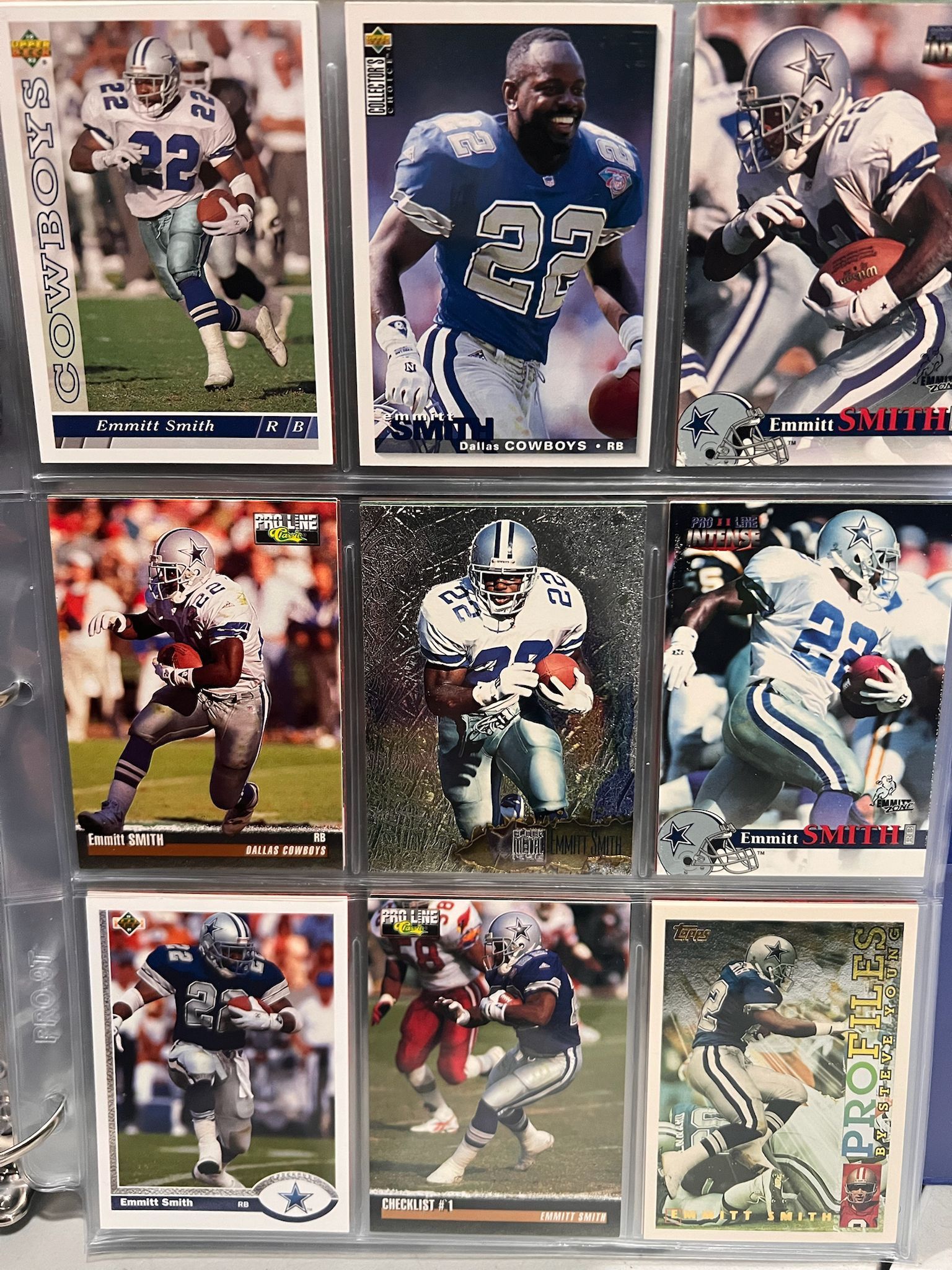 Binder W 288 Football Cards