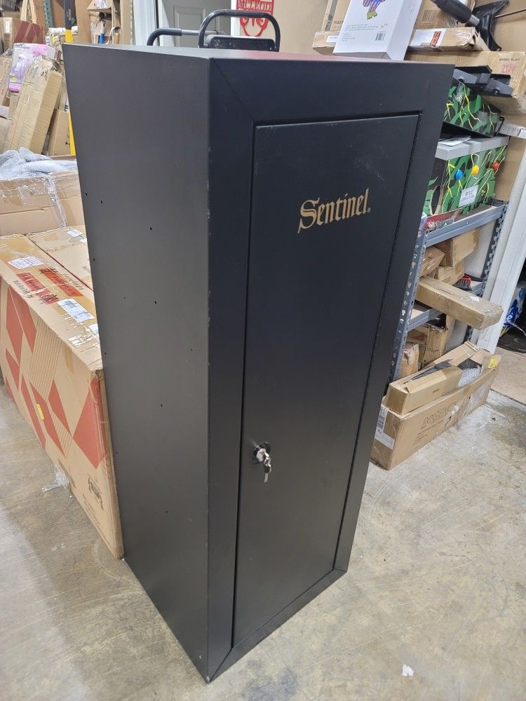 Sentinel 18 gun cabinet. 21x18x55. Has adjustable shelving and foam pads.
$150 FIRM each
2 Available