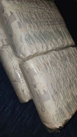 Kirkland diapers size 6