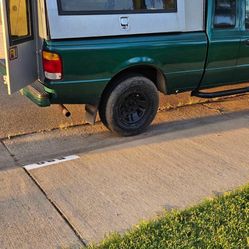 2015 Ford Ford Ranger Camper Shell 6ft lon