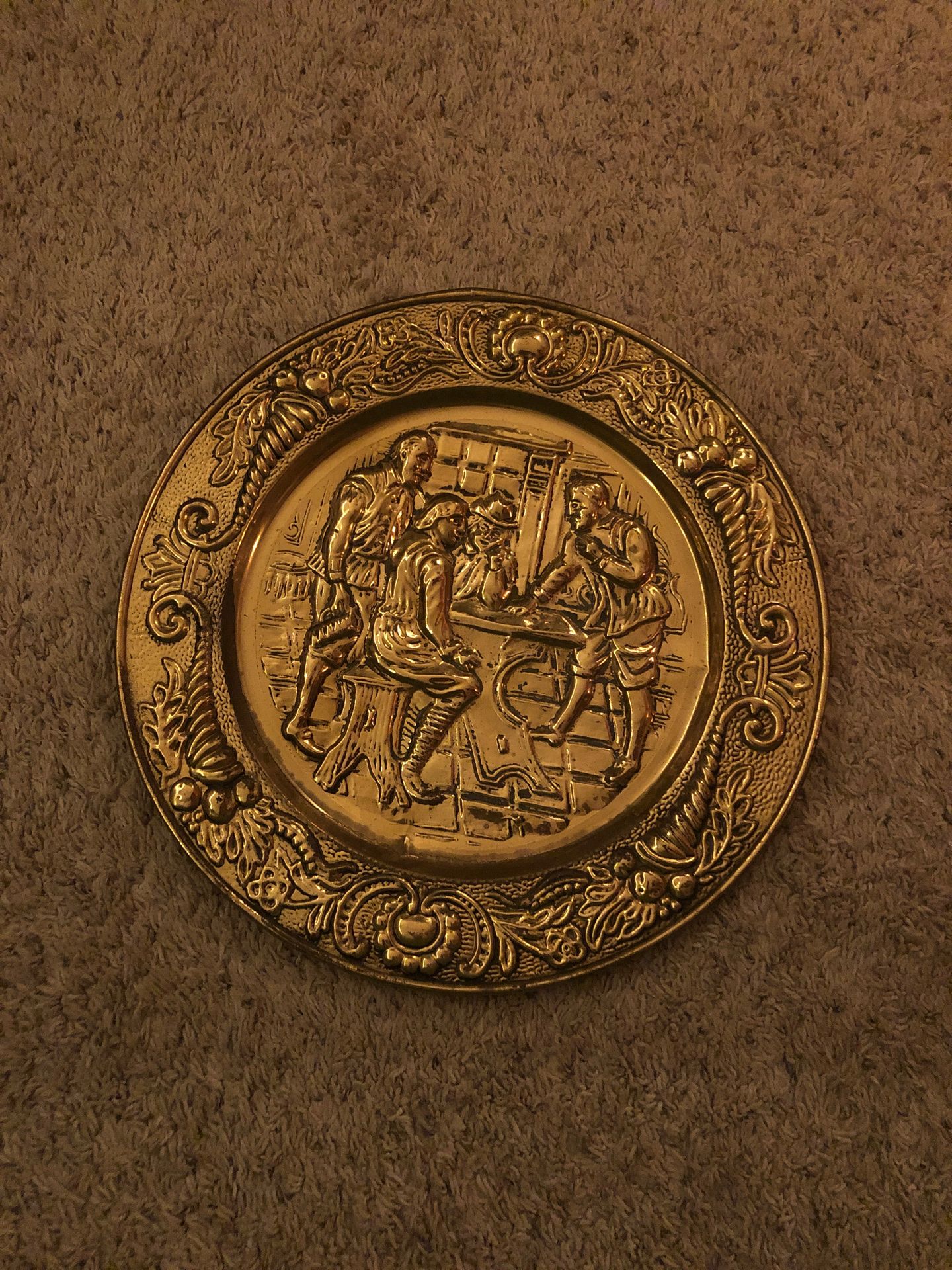 Fully Decorated Gold Confederate Wall Plate