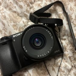 Sony a6000 Camera + Lens bundle