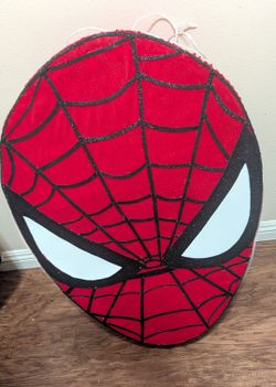 Spider Man piñata