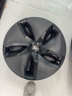 4 OEM Tesla Aero Covers 18-inch