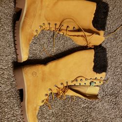 women Timberland boots 