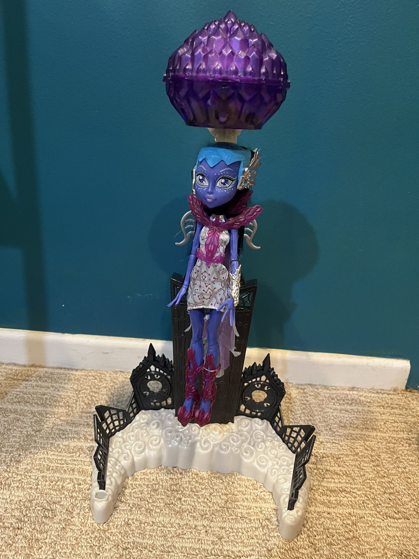 Monster High Alien Floating Stand