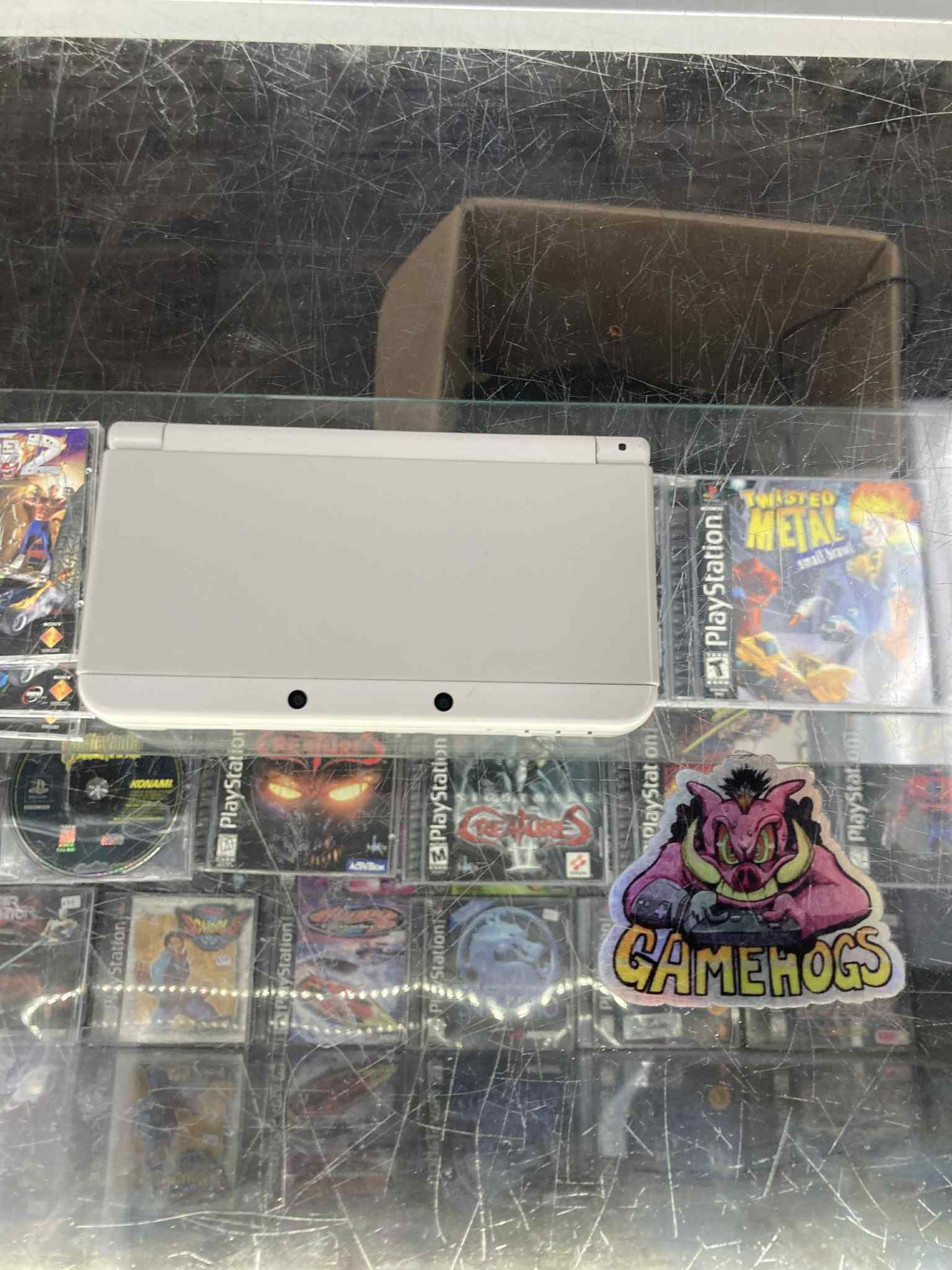 New Nintendo 3DS $300 Gamehogs 11am-7pm