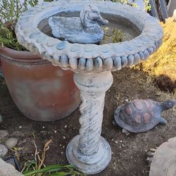 Stone Bird Bath 
