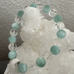 New, Beautiful Green Moonstone And Faceted Clear Quartz Crystal Bracelet. Several Sizes To Choose From. Jewelry Bag And Meanings Included.