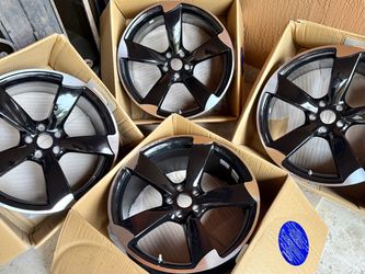 Set of 4 AUDI 20x9J Gloss Black Machined Face Wheels - Rotor Design