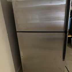 Refrigerator For Sale