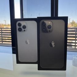 iPhone 13 Pro Max 128Gb Black And Blue Unlocked With Warranty 