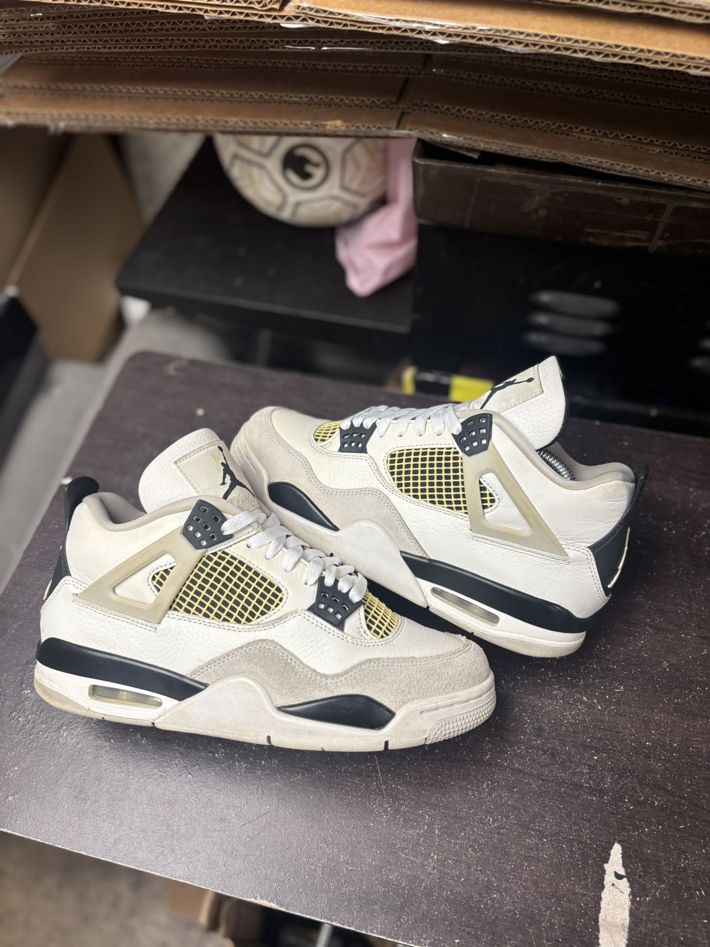 Air Jordan 4 Military Black