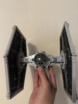 LEGO Star Wars: Imperial TIE Fighter (75211) With Pilot
