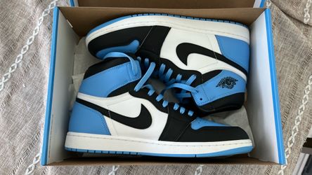 Nike Jordan 1 High Carolina Blue Size 12