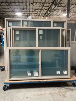 New  vinyl replacement windows 48 x60