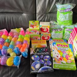 Easter color, eggs decorating kit, color cups and Easter grass (Total 30 pieces)