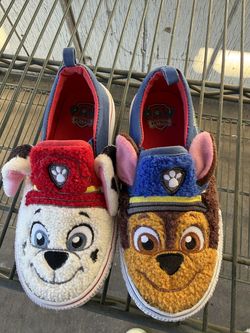 Shoes size  10c $6  pick up only bonanza and lamb