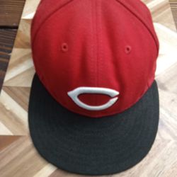 Reds Hat( Size 7 3/8)  By New Era 59/50