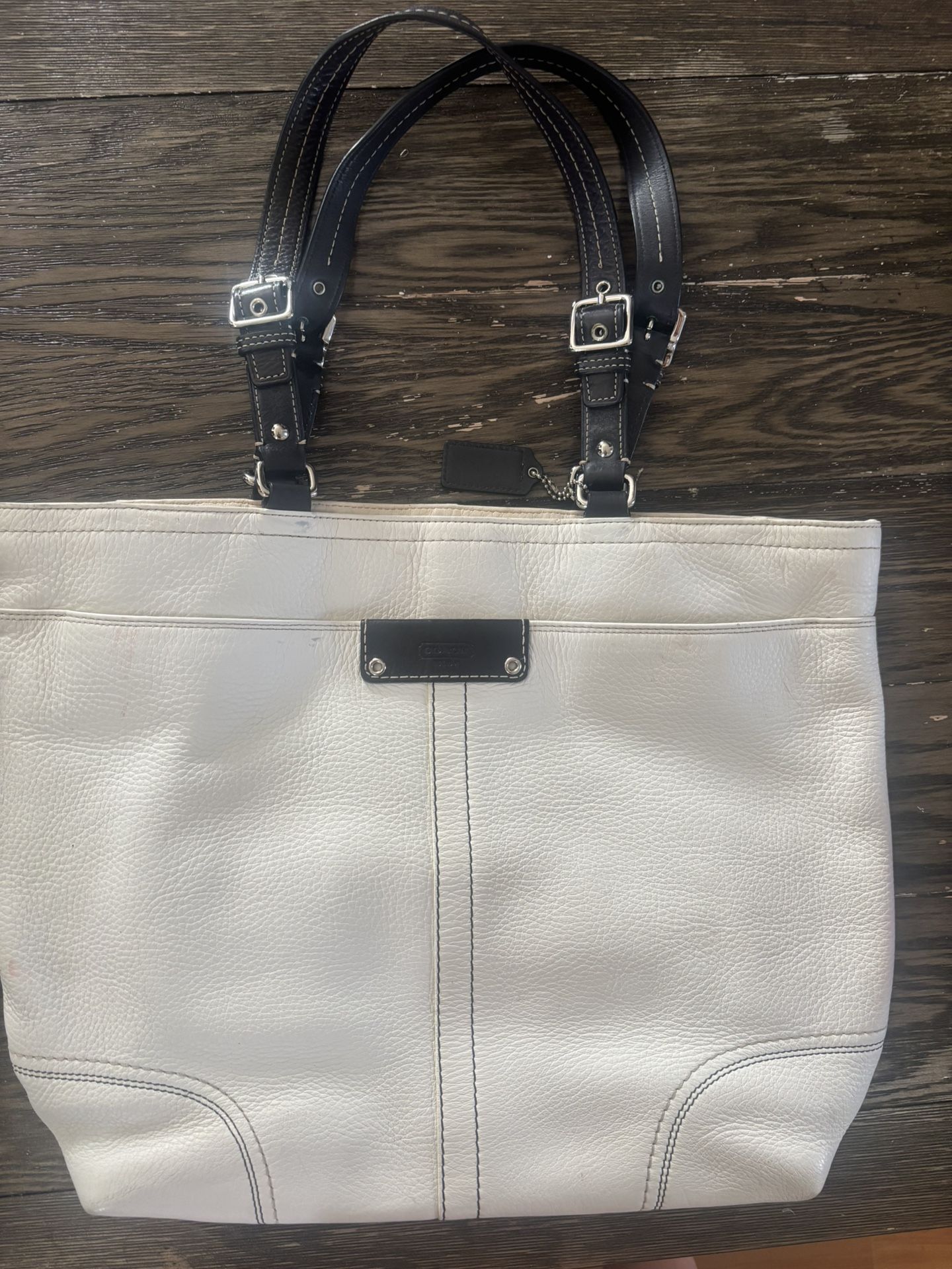 Authentic Coach Leather Tote β Gently Used