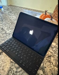 GREY IPad Air 11-inch (M2) 256GB