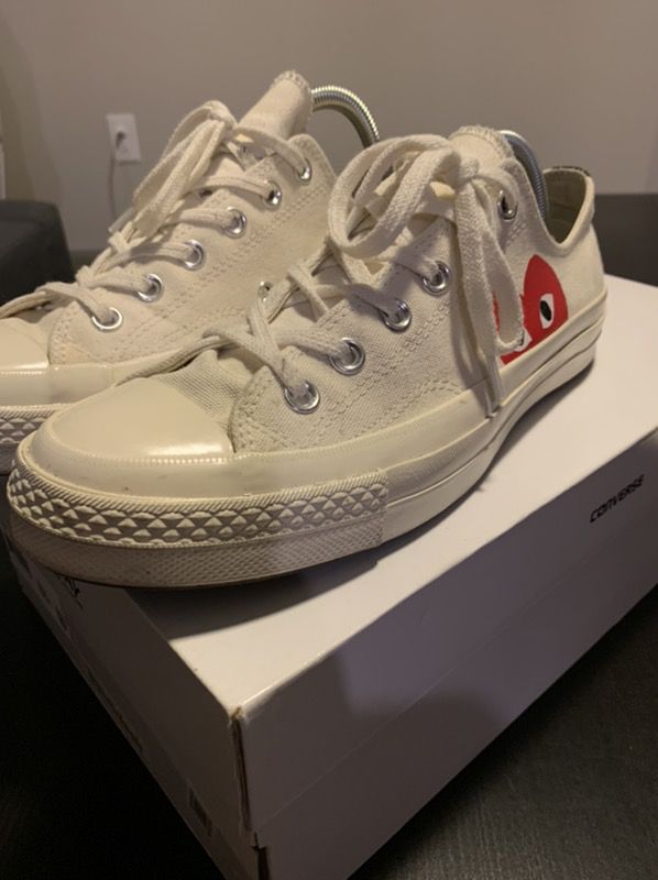 Selling Size 8 White CDG Converses worn once